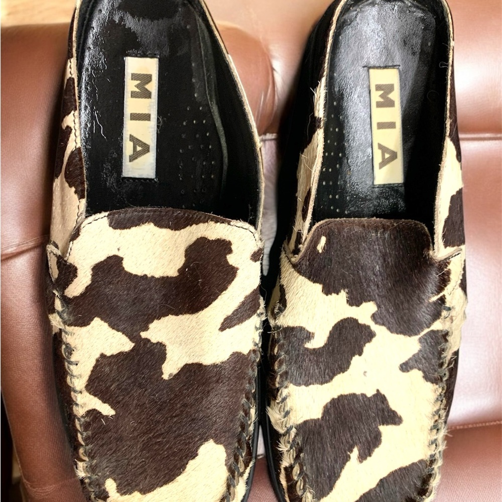MIA Cream and Black Loafers with Textured Animal Print